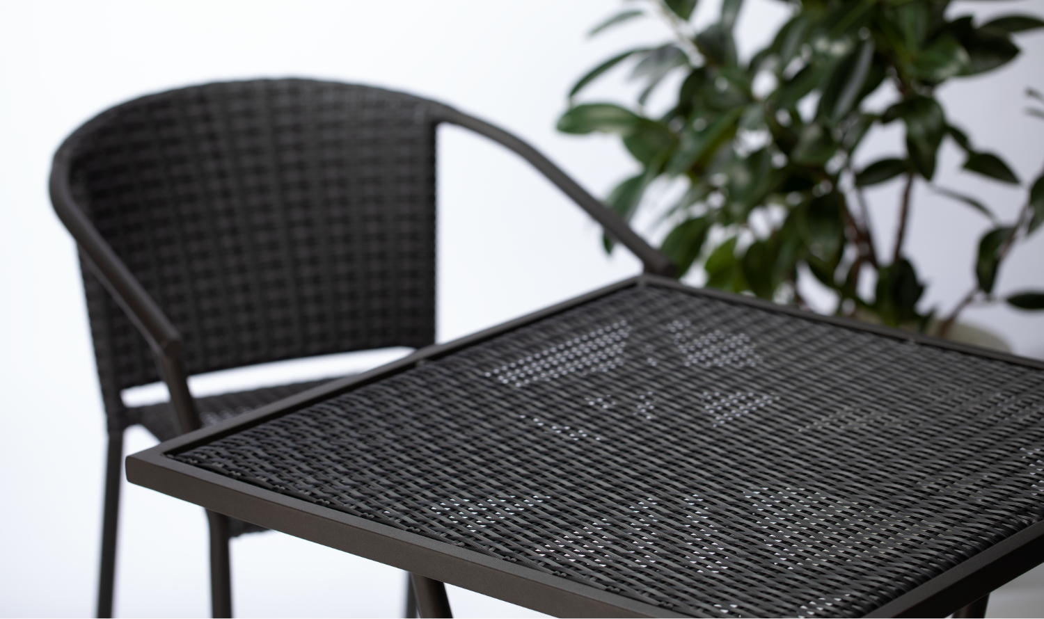 スタッキングダイニングチェアー